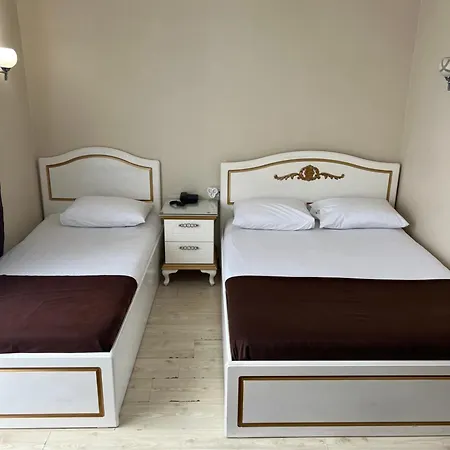 şeref Otel *